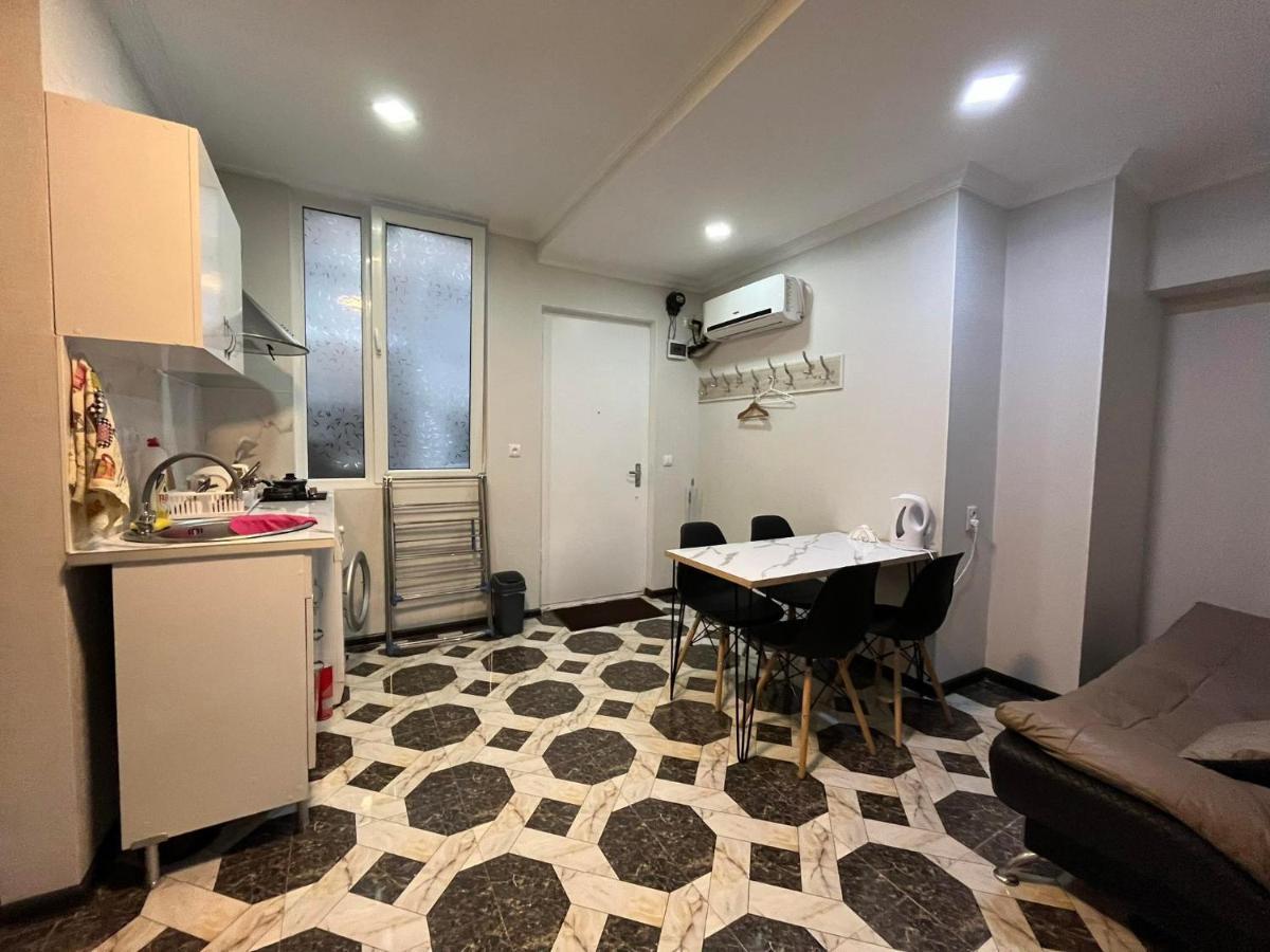 Apartament Hello 2 Tbilisi Zewnętrze zdjęcie